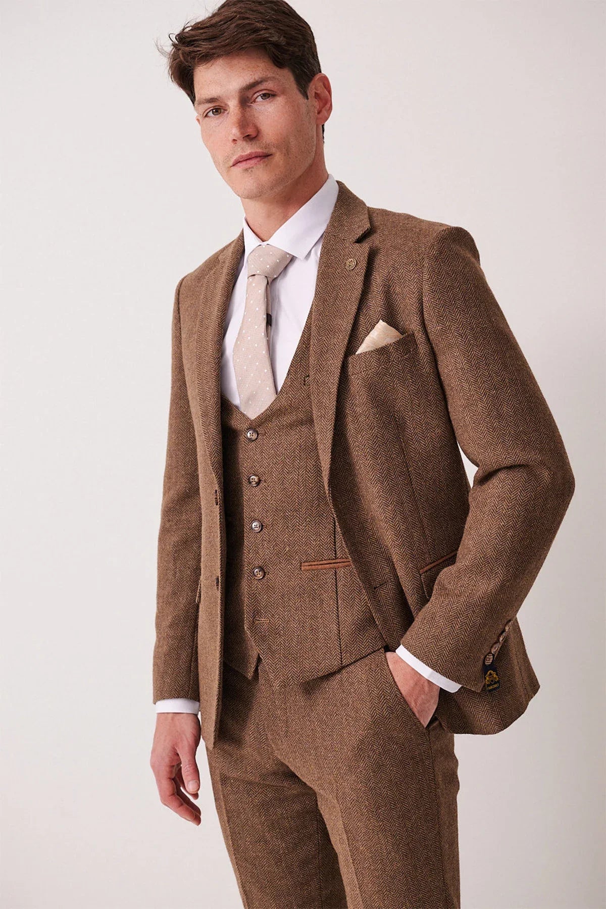 Marc Darcy – Sakko Dean Tan Tweed